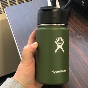 Like new hot or cold hydroflask tumbler